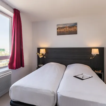 Zenitude Hôtel-résidences Fluvia 3*