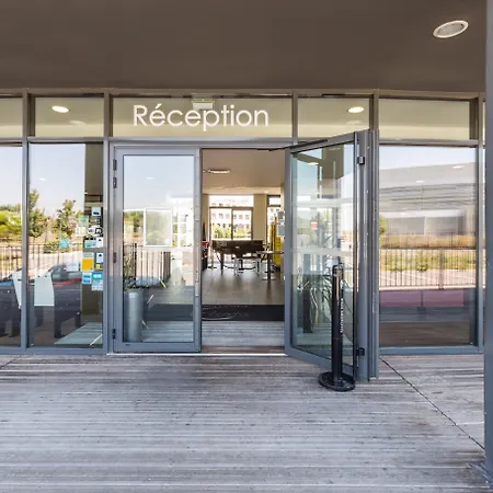 Zenitude Hotel-residences Fluvia Апарт-отель