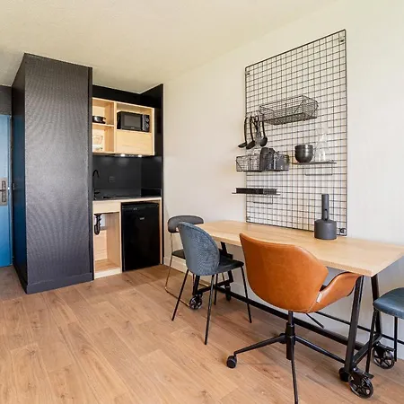 Zenitude Hotel-residences Fluvia Апарт-отель