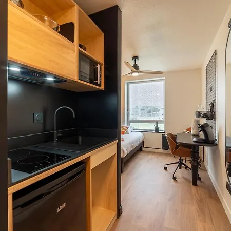 Zenitude Hotel-residences Fluvia Апарт-отель Тулуза