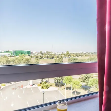 Zenitude Hotel-residences Fluvia Апарт-отель 3*