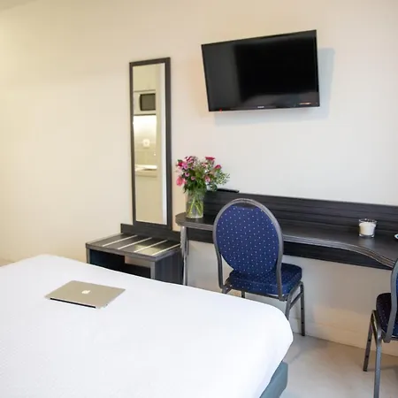 Zenitude Hotel-residences Fluvia Apart-hotel