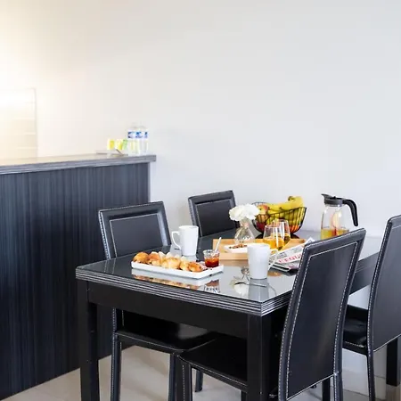 Apartahotel Zenitude Hotel-residences Fluvia