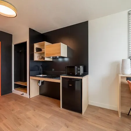 Zenitude Hotel-residences Fluvia Apart-hotel Toulouse